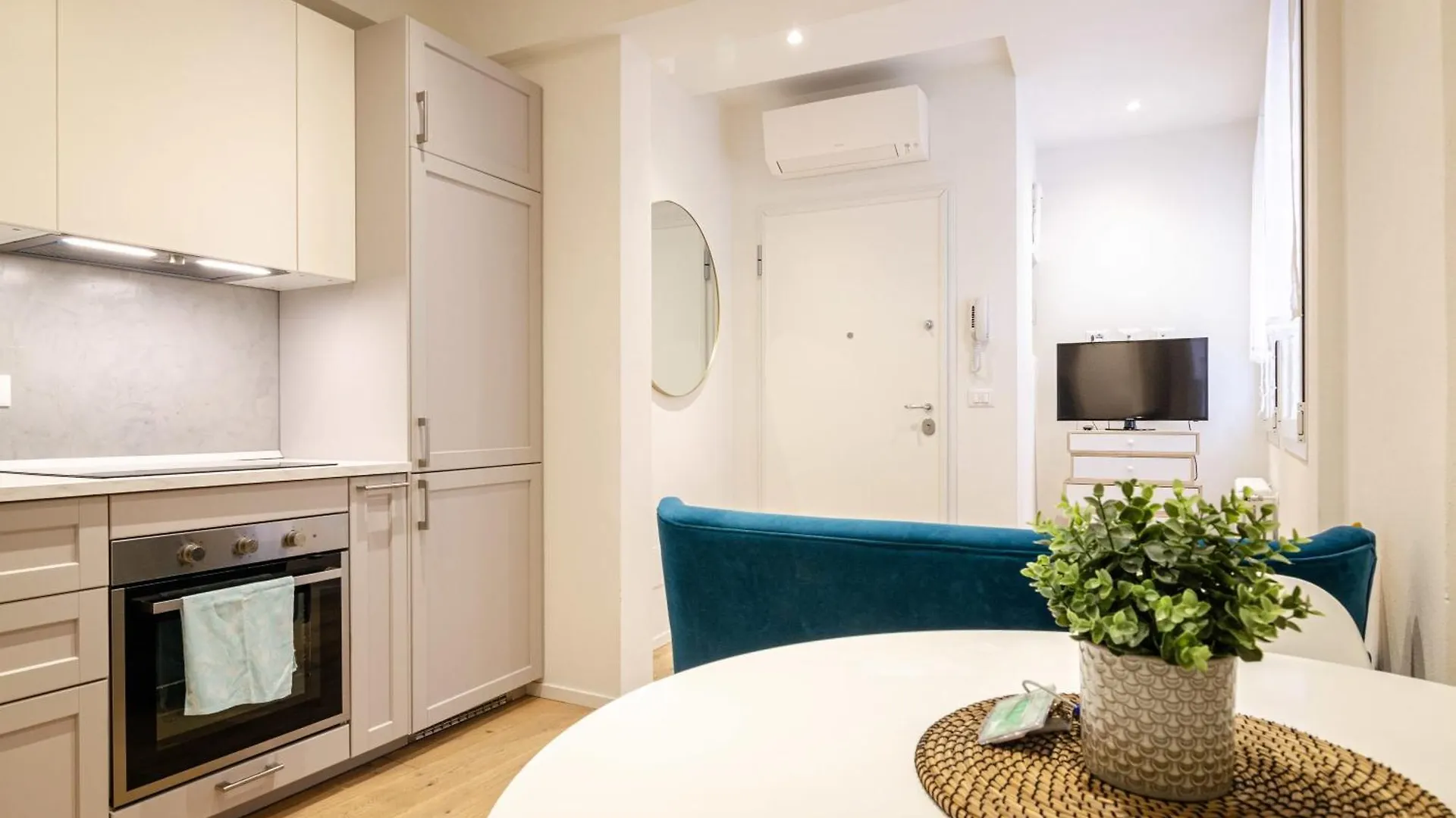 Brand New Flat In The Heart Of Bologna City Centre Apartment