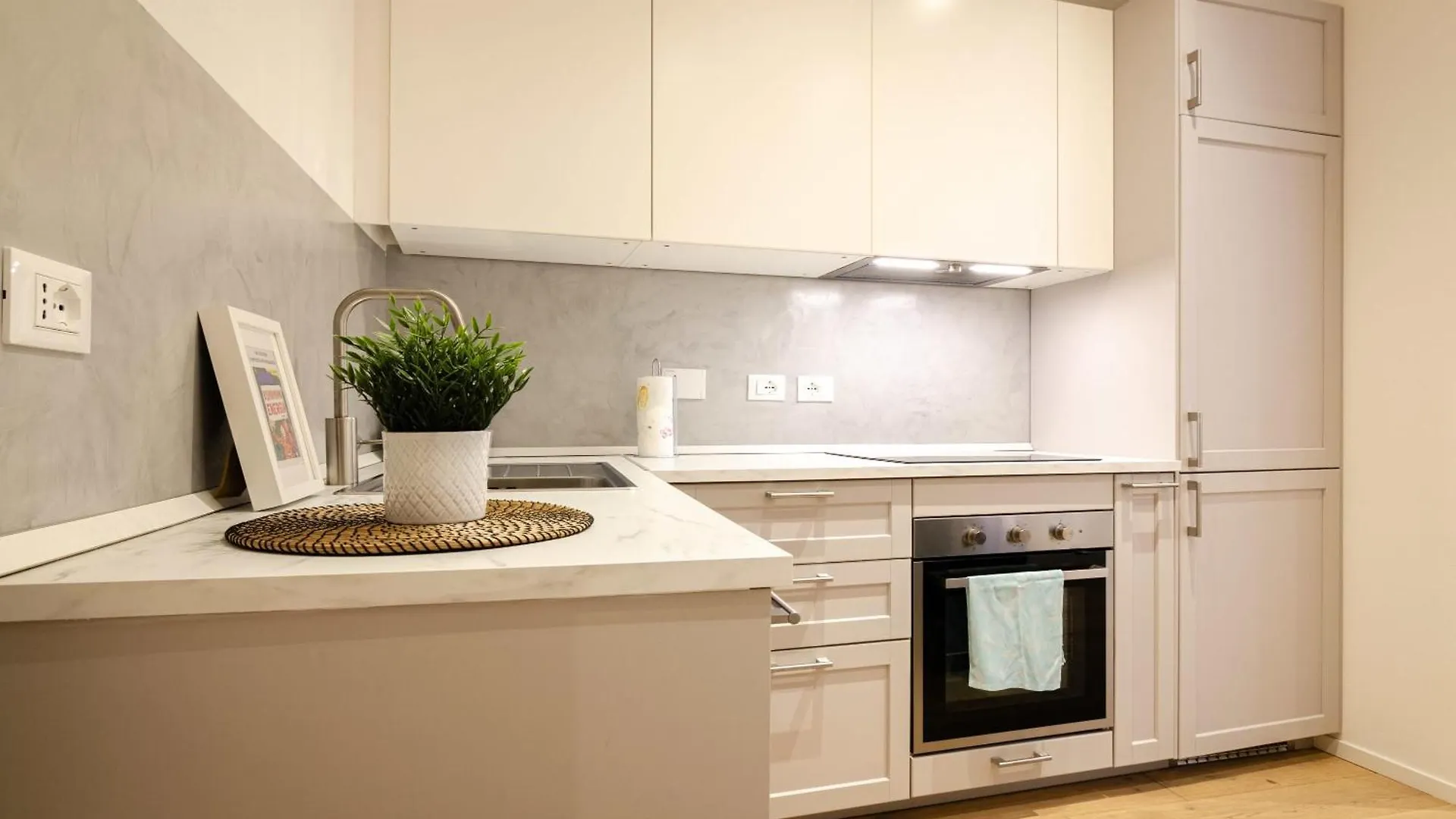 Brand New Flat In The Heart Of Bologna City Centre Apartman 0*,
